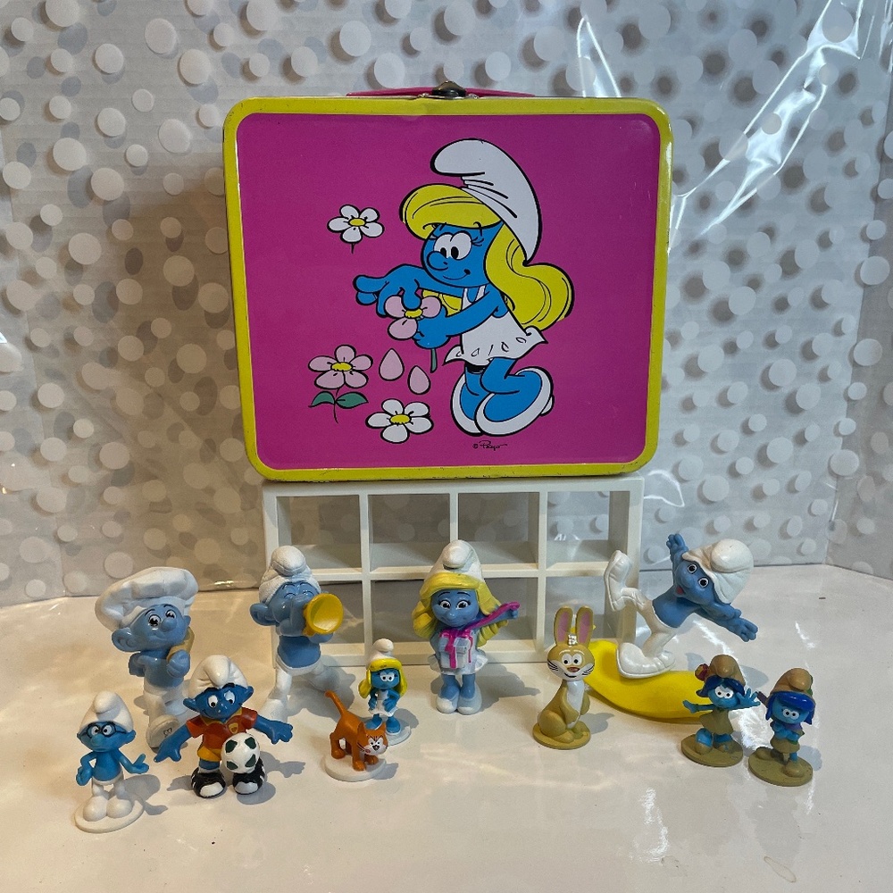 Smurfette 🌼 lunch pail with Smurfs toy bundle